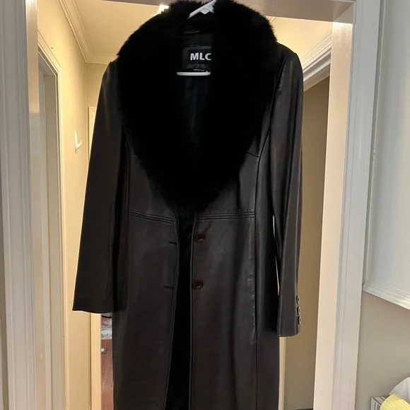MLC Leather Coat with Faux Fur Collar - Picture 6 of 7
